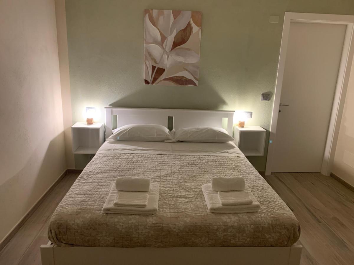 סאלוצו B&B La Luce Verde מראה חיצוני תמונה