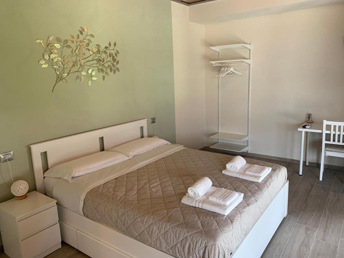 סאלוצו B&B La Luce Verde מראה חיצוני תמונה
