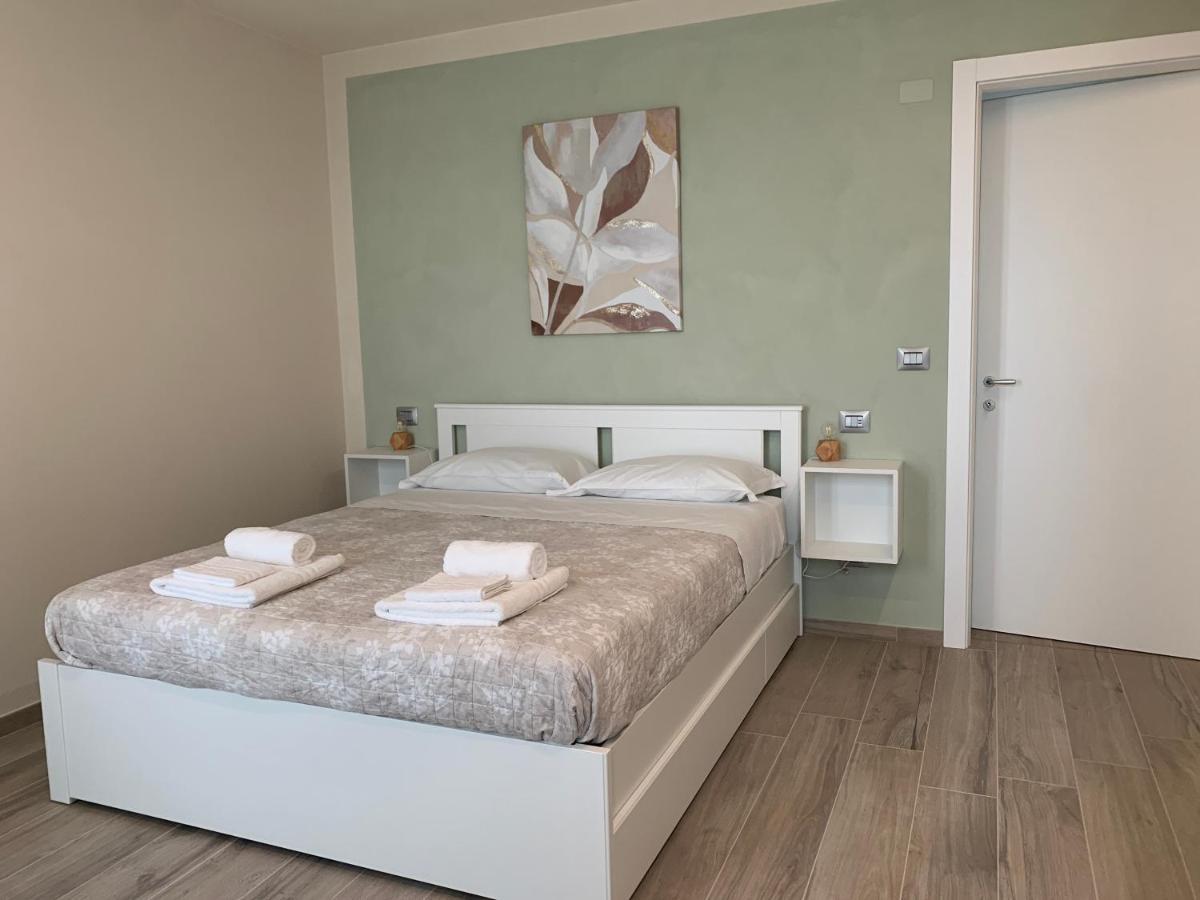 סאלוצו B&B La Luce Verde מראה חיצוני תמונה